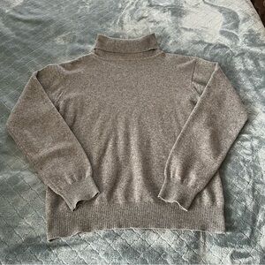 Cashmere‎ images Cozy Gray Cowl Neck Sweater with Relaxed Fit